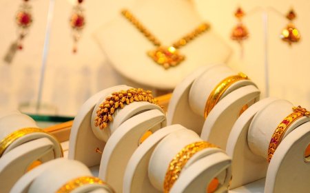 Gold Rate Today: MCX Gold Price Slips Below ₹97,000 Amid India-Pakistan Conflict, US Fed Policy in Focus