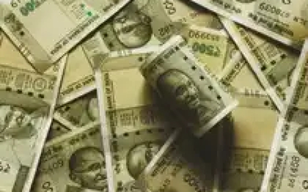 India Bonds Edge Higher Tracking US Treasuries; Eyes on Upcoming Debt Supply