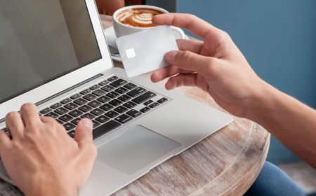 Is Zalando SE (ETR:ZAL) a Buy? A Deep Dive into Fundamentals Amid Stock Weakness