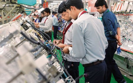 Motherson Sumi Wiring Surges Despite Market Crash as Board to Consider Bonus Shares