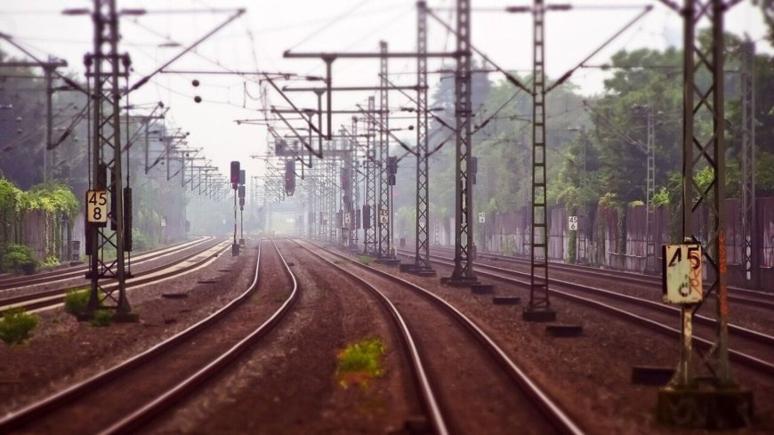 IRCTC Share Price Rises 2% After Q4 Results 2025: Buy, Hold, or Sell Now?