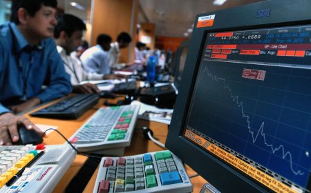 MobiKwik share price dips over 6%; dips below IPO price