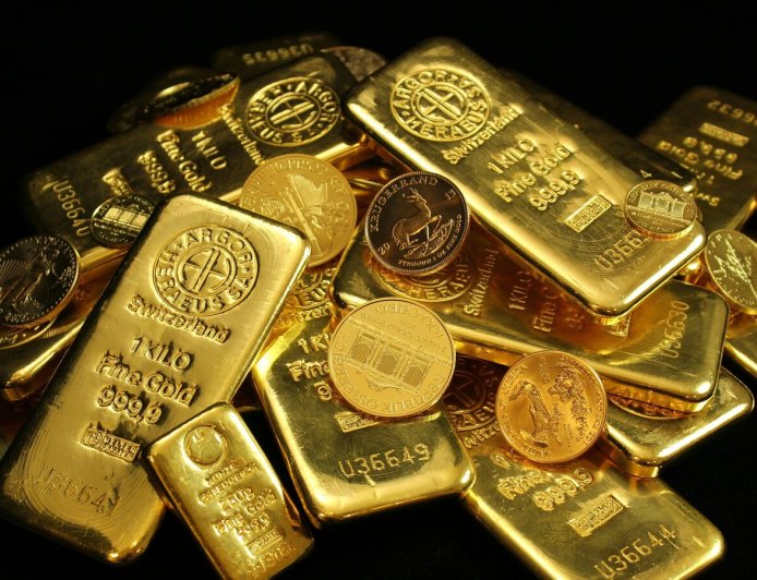 Gold Outlook: Precious Metal Likely to Remain Rangebound — Is It the Right Time to Invest?