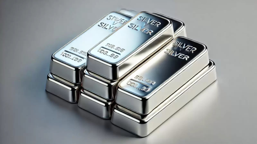 Silver price today: MCX Silver hits fresh all-time high, rises 2.5% to ₹1,09,250/kg — Do you own?