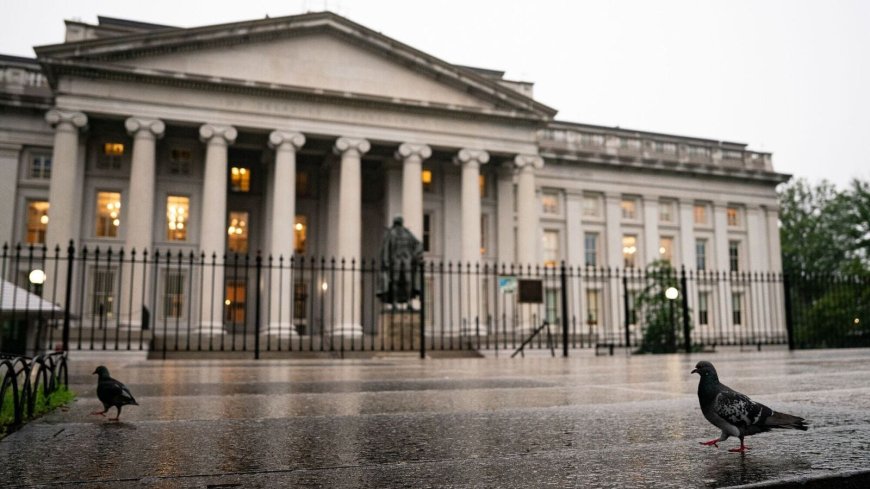 The Bond Market’s Biggest Risk Isn’t the Deficit, Economist Says. Here’s What Is