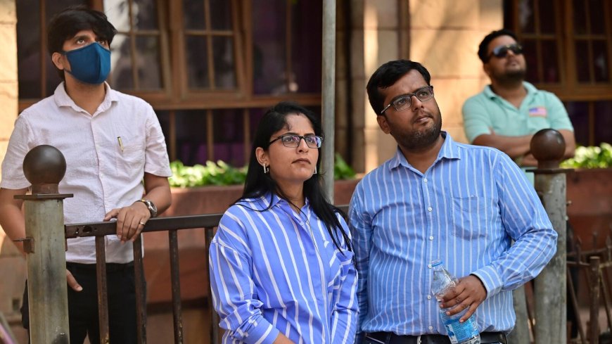 Sensex, Nifty 50 fall for 4th day in a row; mid, smallcaps outperform— 10 key highlights from Indian stock market today